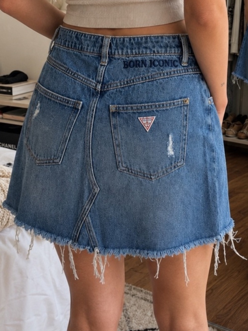 GUESS Denim Mini Skirt Raw Hem Distressed Size 27 EIM Jeanologia